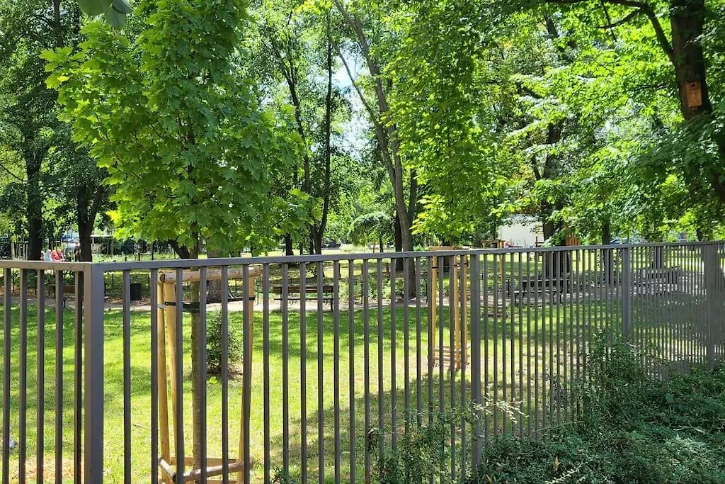 Spacious Two-Bedroom Condo,Big Balcony,Freeparking Warszawa
