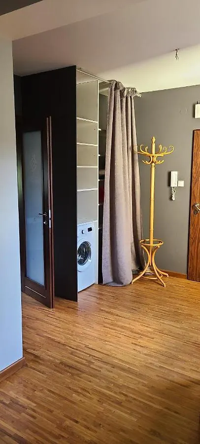 Spacious Two-Bedroom Condo,Big Balcony,Freeparking ワルシャワ 0*,  ポーランド